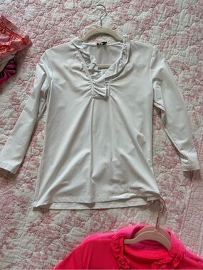 J. McLaughlin White Ruffle V-Neck Long Sleeve Top